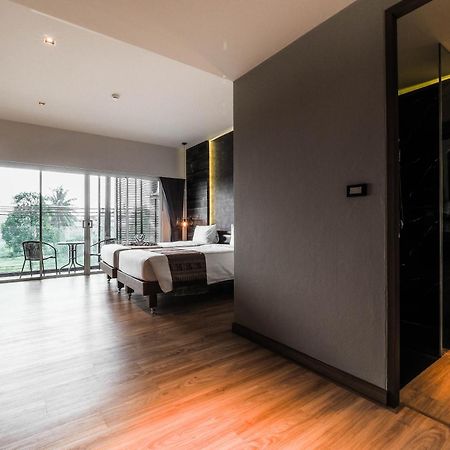 Hotel The Glory Gold Khao Lak Exterior foto