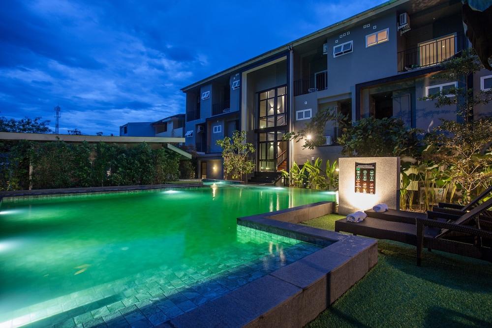Hotel The Glory Gold Khao Lak Exterior foto