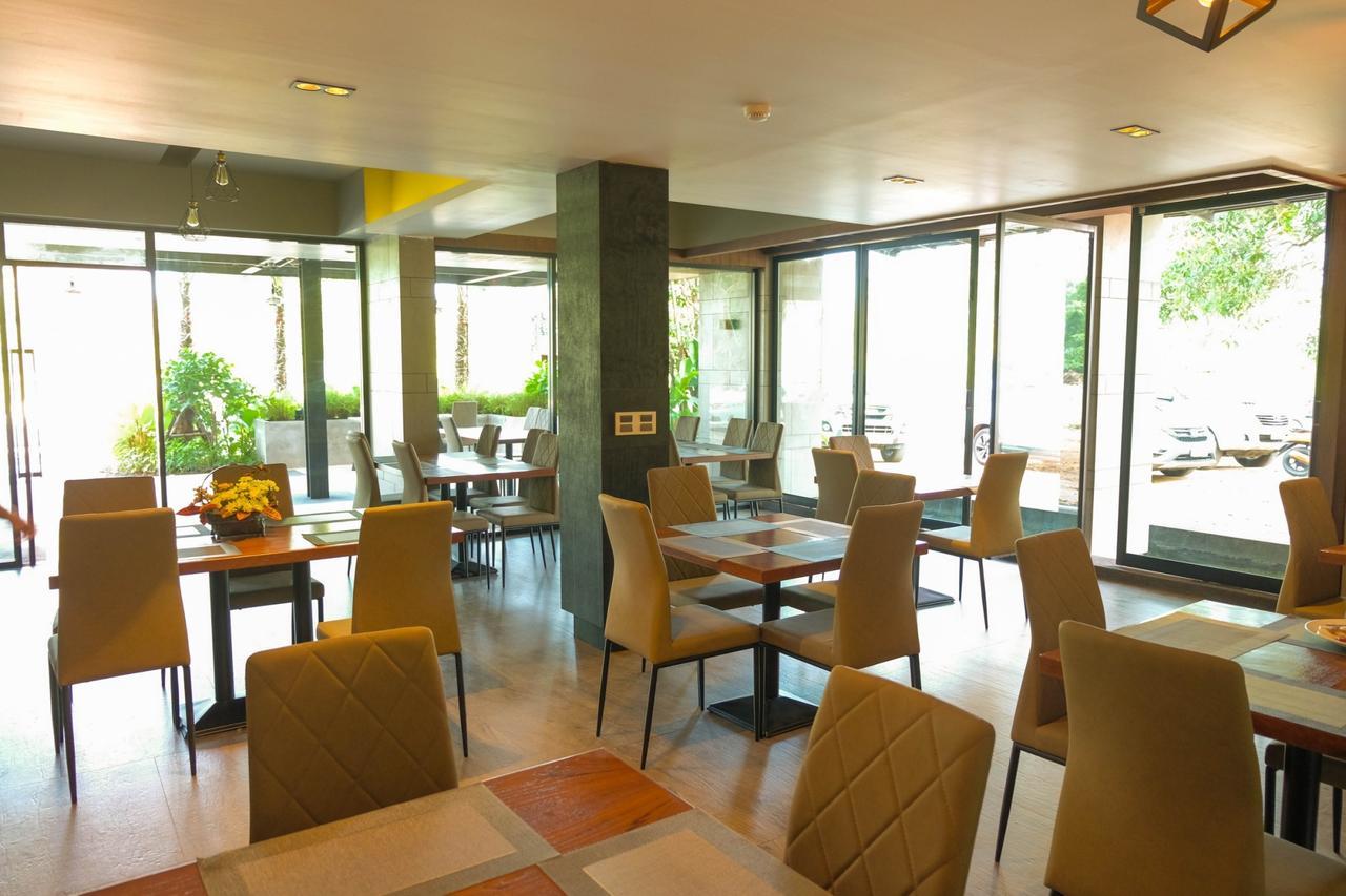 Hotel The Glory Gold Khao Lak Exterior foto